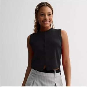 Madden Girl, Black Sleeveless Vest Top